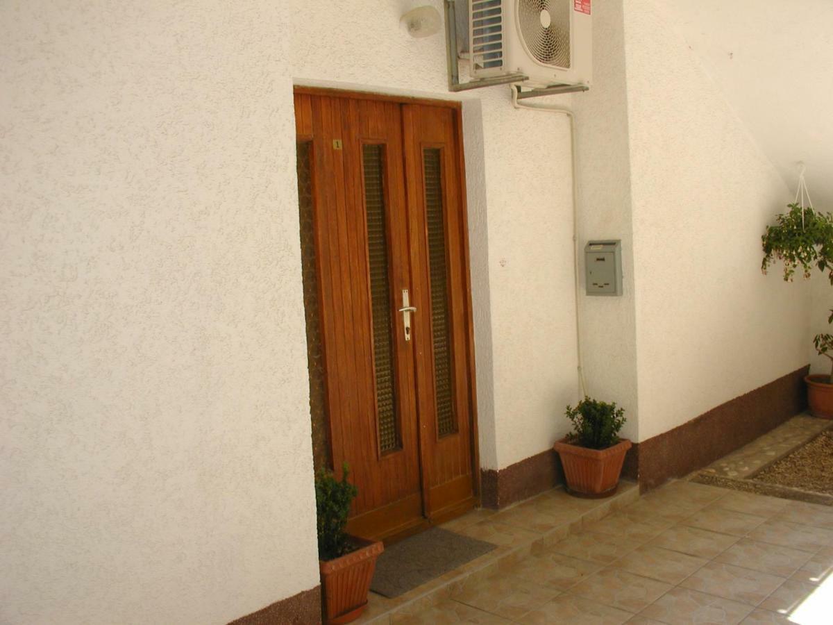 Apartman Jozo Orij Dugi Rat Exterior photo